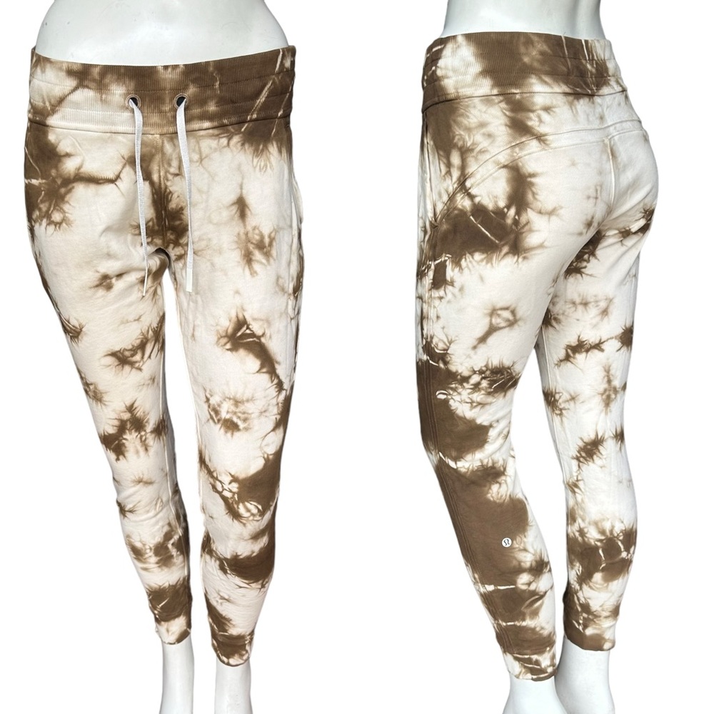 Lululemon Warm Down Jogger in Earth Dye Sand Tie Dye Sweatpants Size 4